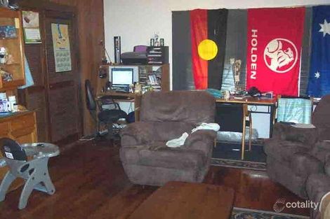 Property photo of 77 Chestnut Road Doveton VIC 3177