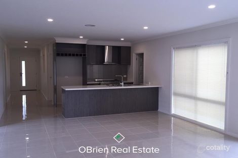 Property photo of 17 Compton Way Clyde North VIC 3978