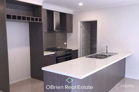 Property photo of 17 Compton Way Clyde North VIC 3978