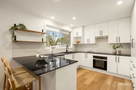 Property photo of 87 Cypress Drive Broadbeach Waters QLD 4218