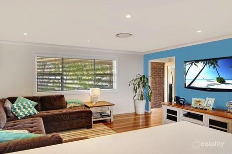 Property photo of 14 Manoa Road Budgewoi NSW 2262