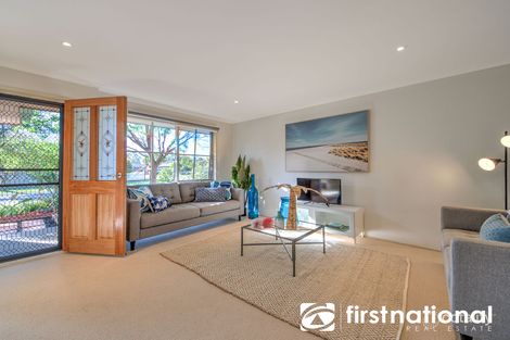 Property photo of 1 Matthews Court Pakenham VIC 3810