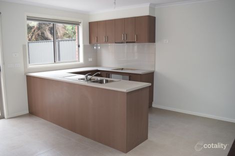 Property photo of 2 McComb Street Sunbury VIC 3429