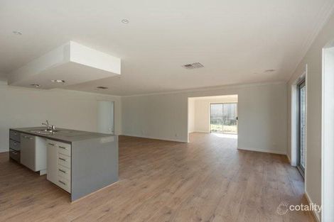 Property photo of 6 Redrock Road Wollert VIC 3750