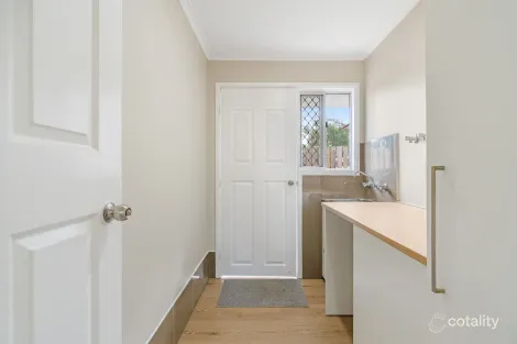 Property photo of 7 Laurel Redbank Plains QLD 4301