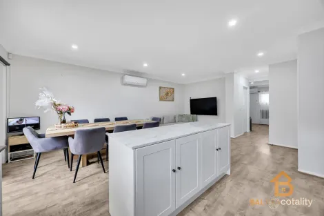 Property photo of 10 Burdock Walk Truganina VIC 3029