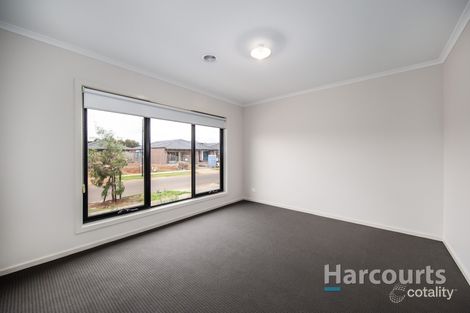 Property photo of 16 Bristol Street Strathtulloh VIC 3338