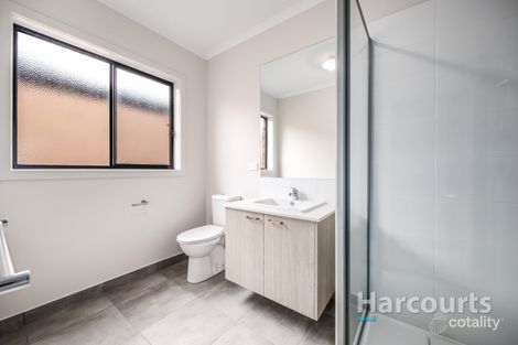 Property photo of 16 Bristol Street Strathtulloh VIC 3338