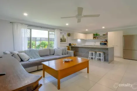 Property photo of 10 Swan View Court Toogoom QLD 4655
