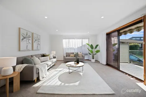 Property photo of 26 Fawkner Place Barden Ridge NSW 2234