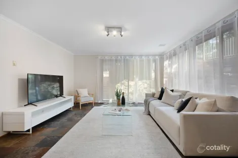 Property photo of 26 Fawkner Place Barden Ridge NSW 2234