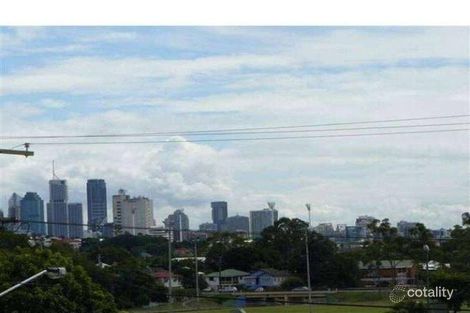 81 Pear St, Greenslopes, QLD 4120