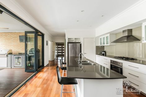 5 Pleasant Ave, Piara Waters, WA 6112