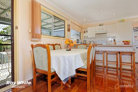 Property photo of 8 Prenter Crescent Kippa-Ring QLD 4021