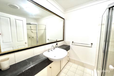 Property photo of 29/99 Heeb Street Ashmore QLD 4214