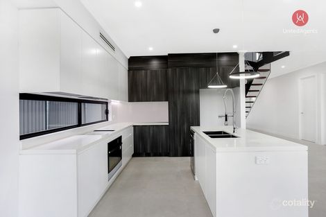 Property photo of 21 Kingsbury Road Edmondson Park NSW 2174