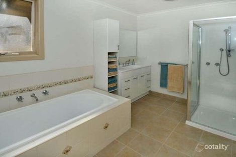 Property photo of 28 Moonee Boulevard Glenroy VIC 3046