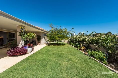 Property photo of 19 Lakeway Retreat Dawesville WA 6211