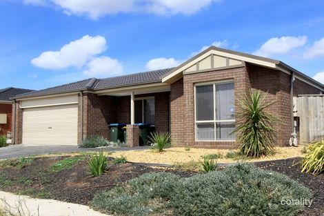 Property photo of 11 Paringa Pass Wyndham Vale VIC 3024