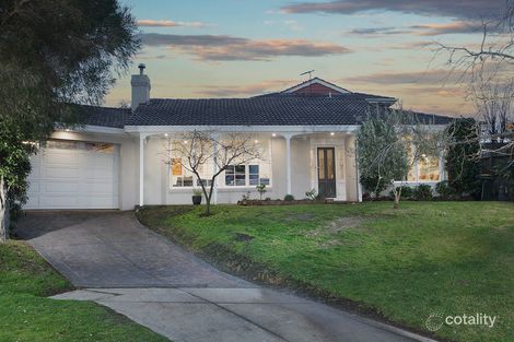 Property photo of 11 Carisbrook Court Langwarrin VIC 3910