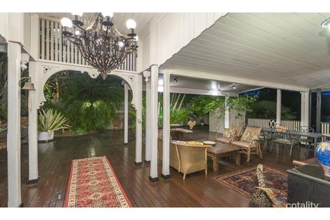 Property photo of 16 Owen Lane Auchenflower QLD 4066