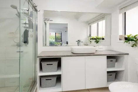 Property photo of 6 Maslin Chase Pacific Pines QLD 4211