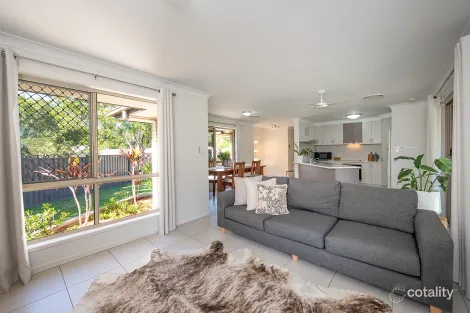 Property photo of 2 Dianella Court Cooroy QLD 4563