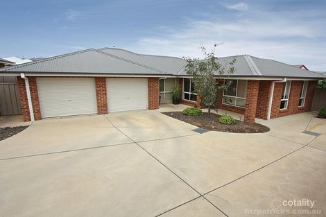 Property photo of 2/8 Osterley Street Bourkelands NSW 2650