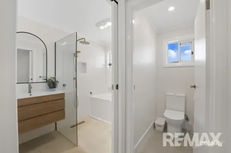 Property photo of 1 Eyre Street Lake Albert NSW 2650