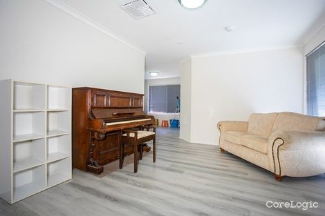 Property photo of 33 Ullinger Loop Marangaroo WA 6064