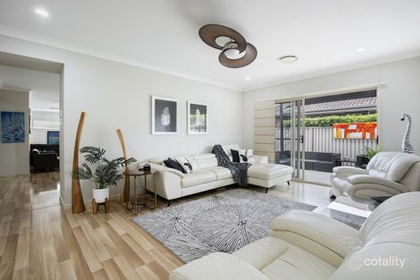 Property photo of 19 Rhodium Crescent Hope Island QLD 4212