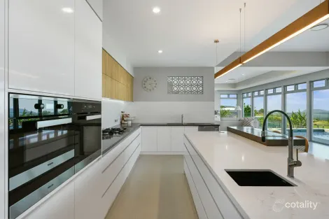 Property photo of 16 Archer Crescent Preston QLD 4352