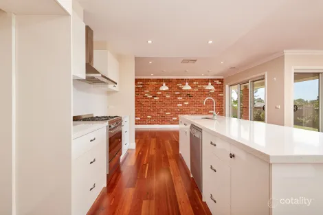 Property photo of 92 Brindabella Drive Tatton NSW 2650