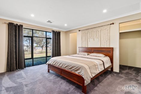 Property photo of 1 Badminton Cross The Vines WA 6069