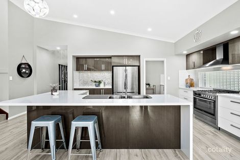 Property photo of 7 Morinda Close Figtree NSW 2525