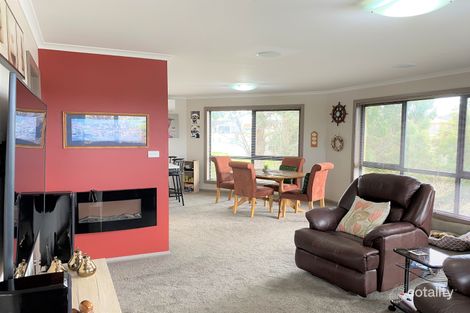 Property photo of 4/65 Mungala Crescent Miandetta TAS 7310