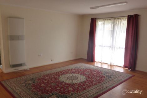 Property photo of 32 Goolagar Crescent Springdale Heights NSW 2641