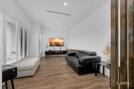 Property photo of 19 Astbury Crescent Mickleham VIC 3064