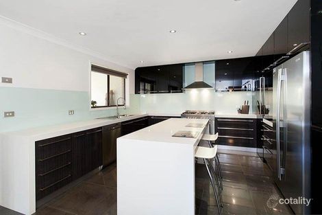 Property photo of 10 Kana Place Oak Flats NSW 2529