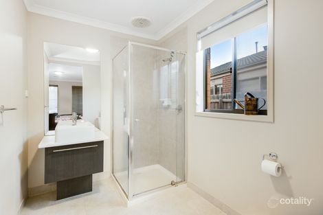 Property photo of 25 Chucklecreek Lane Armstrong Creek VIC 3217