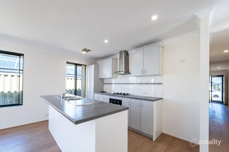 10 Clover App, Seville Grove, WA 6112