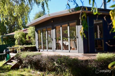 7 Peter Godden Dr, Woodend, VIC 3442