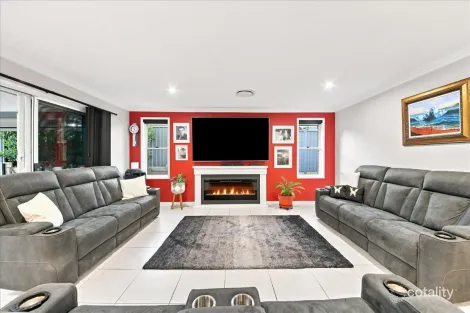 Property photo of 12 Highland Crescent Thirlmere NSW 2572