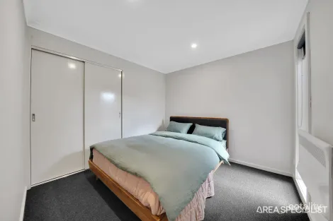 Property photo of 8 Samuel Road Weir Views VIC 3338