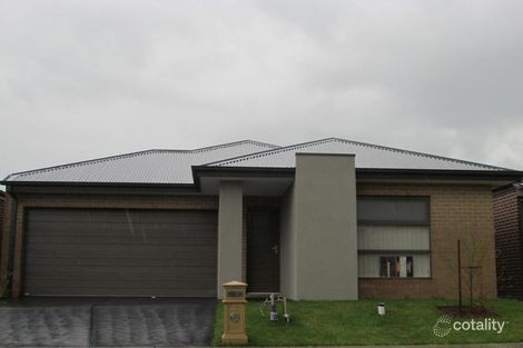 Property photo of 8 Brocker Street Clyde North VIC 3978
