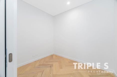 Property photo of 28/115 Bathurst Street Sydney NSW 2000