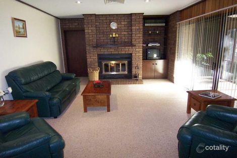 Property photo of 16 Maegraith Place Lake Wyangan NSW 2680