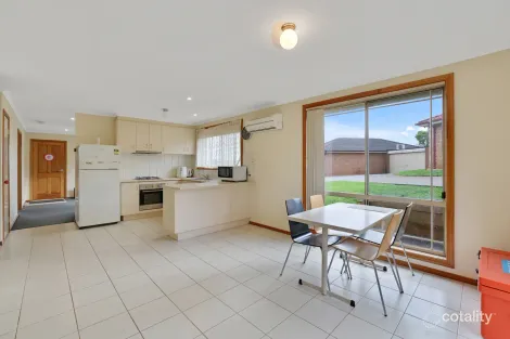 Property photo of 11/6B Hatfield Drive Drouin VIC 3818