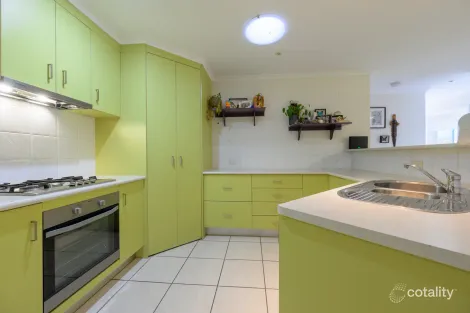 Property photo of 39 Waratah Street Kin Kora QLD 4680