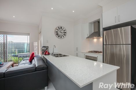 Property photo of 2 Snapdragon Street South Morang VIC 3752